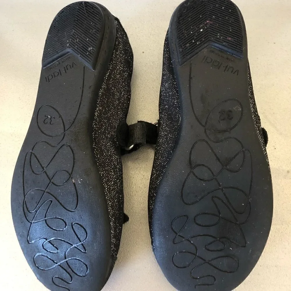 Girls’ Glitter Mary Janes (EUC)‎